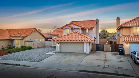 Exterior - 43857 5th St E, Lancaster, CA 93535 photo 2 of 3