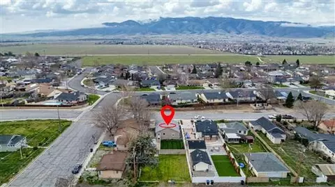 View/Area - 425 D St E, Tehachapi, CA 93561 photo 5 of 5