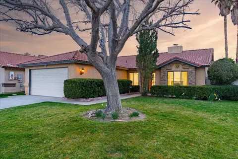 3277 Discovery Way, Rosamond, CA 93560