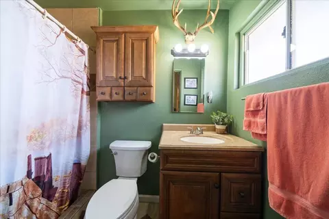 44320 4th St E, Lancaster, CA 93535 photo 8