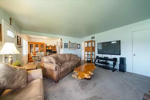 44320 4th St E, Lancaster, CA 93535 photo 11