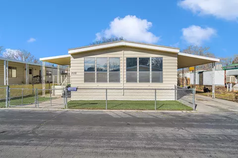 43850 20th St E St E #228, Lancaster, CA 93535