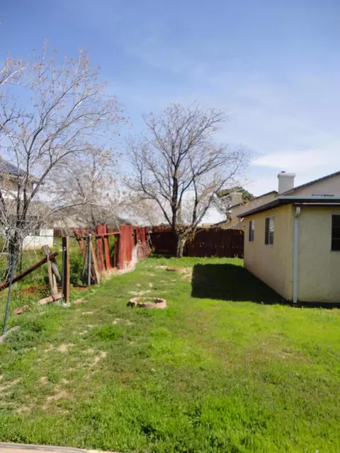 2113 Lightcap St, Lancaster, CA 93535 photo 14
