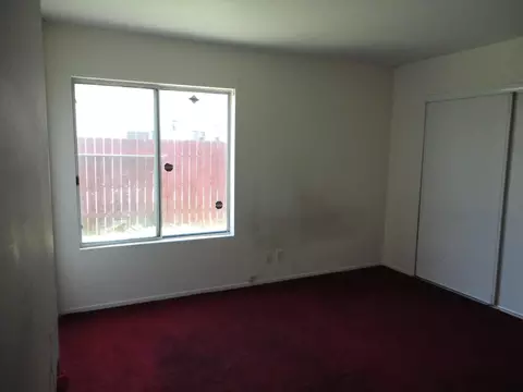 2113 Lightcap St, Lancaster, CA 93535 photo 6