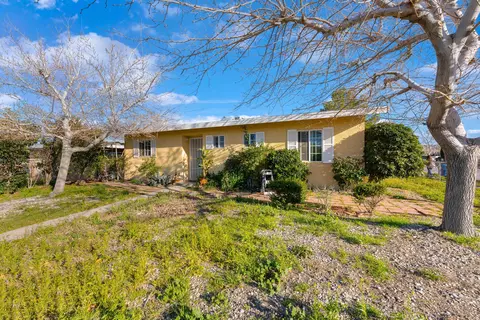38902 Ocotillo Dr, Palmdale, CA 93551