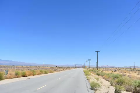60 Th St W And Ave D, Lancaster, CA 93536