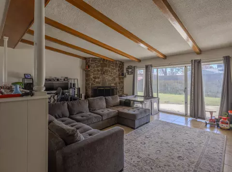 Living - 534 C St E, Tehachapi, CA 93561 photo 1 of 3