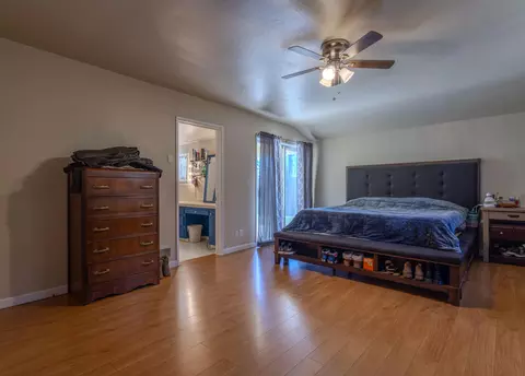 Bedroom - 534 C St E, Tehachapi, CA 93561 photo 4 of 5