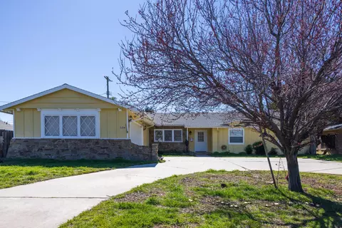 534 C St E, Tehachapi, CA 93561