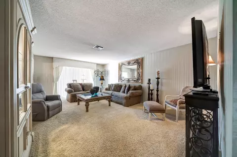 Living - 44037 Precise St, Lancaster, CA 93536 photo 5 of 6