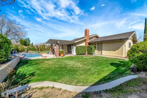 Exterior - 44037 Precise St, Lancaster, CA 93536 photo 20 of 20
