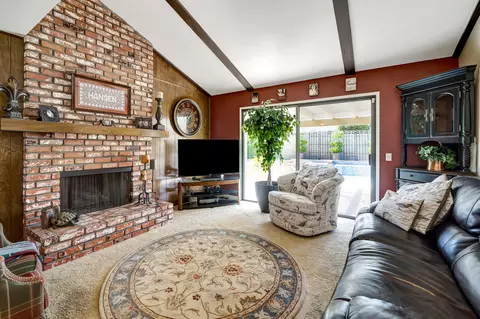 Living - 44037 Precise St, Lancaster, CA 93536 photo 1 of 6