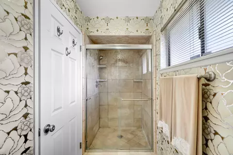 Bath - 44037 Precise St, Lancaster, CA 93536 photo 11 of 11