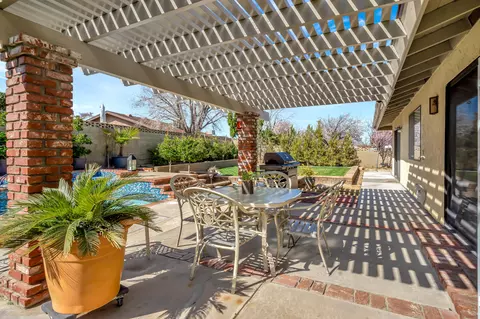 Exterior - 44037 Precise St, Lancaster, CA 93536 photo 10 of 20