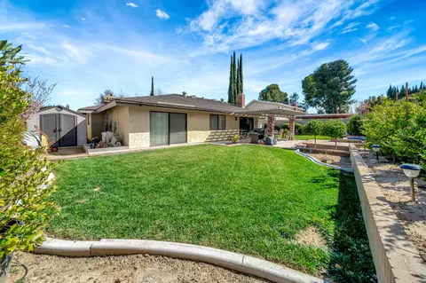 Exterior - 44037 Precise St, Lancaster, CA 93536 photo 13 of 20
