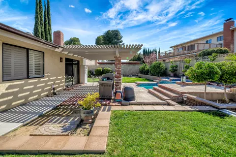 Exterior - 44037 Precise St, Lancaster, CA 93536 photo 16 of 20