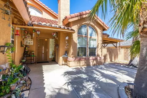 6109 Phaeton Pl, Quartz Hill, CA 93536 photo 4