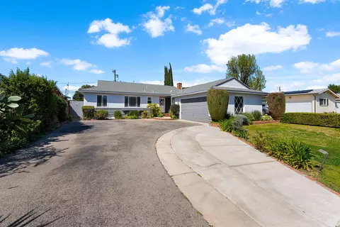 11151 Gloria Ave, Granada Hills, CA 91344