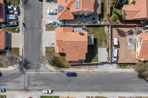 View/Area - 657 Martha Ct, Lancaster, CA 93535 photo 1 of 10