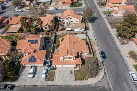 View/Area - 657 Martha Ct, Lancaster, CA 93535 photo 8 of 10