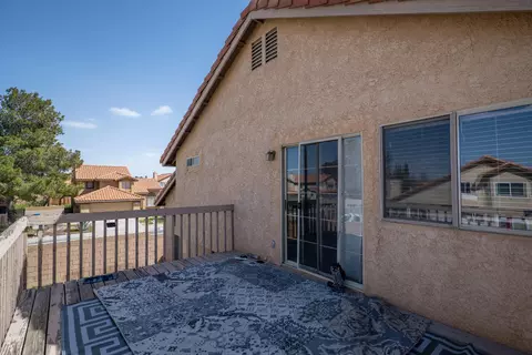 Exterior - 657 Martha Ct, Lancaster, CA 93535 photo 9 of 12