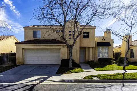 40204 La Cota Dr #135, Palmdale, CA 93550