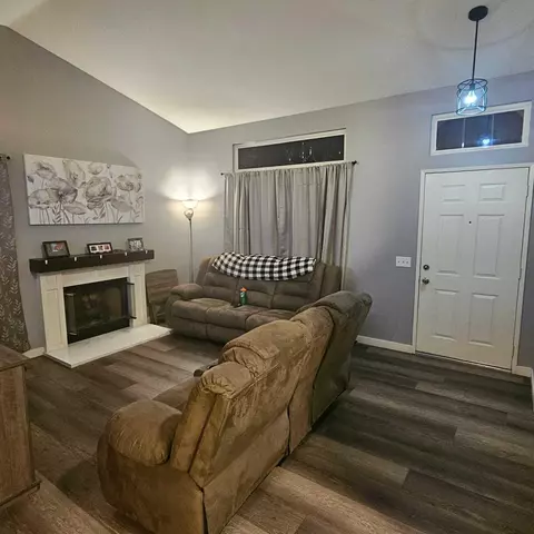 Living - 36833 57th St E, Palmdale, CA 93552 photo 4 of 4