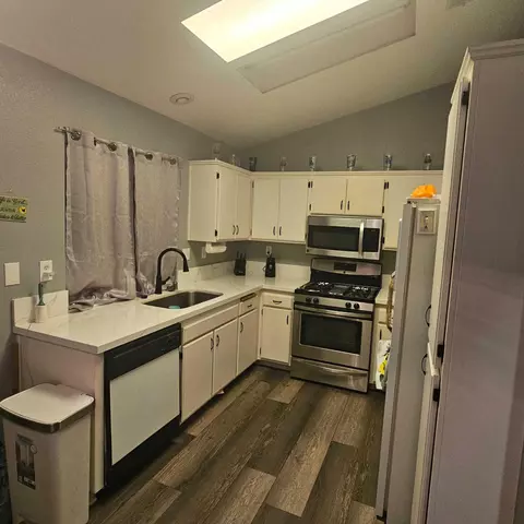 Kitchen - 36833 57th St E, Palmdale, CA 93552 photo 2 of 2
