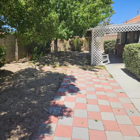 Exterior - 36833 57th St E, Palmdale, CA 93552 photo 8 of 11