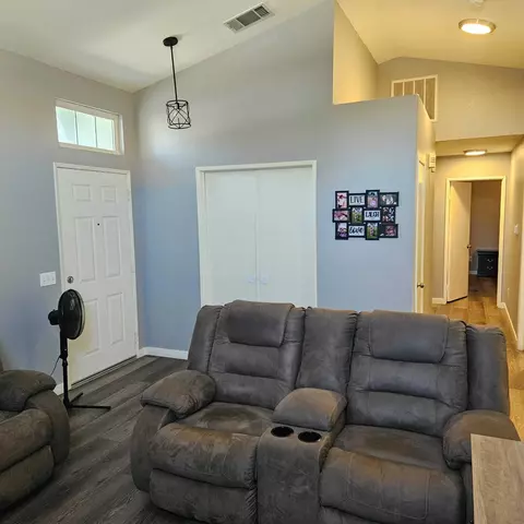 Entry Way - 36833 57th St E, Palmdale, CA 93552 photo 1 of 2