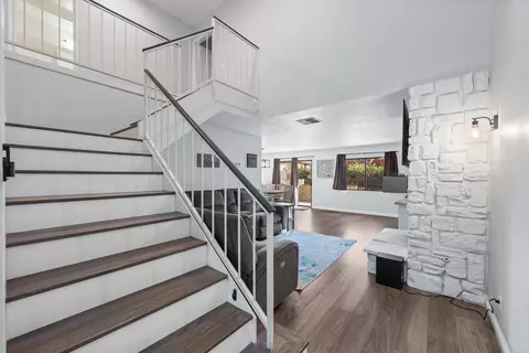 Entry Way - 208 Eagle Ln, Palmdale, CA 93551 photo 3 of 4