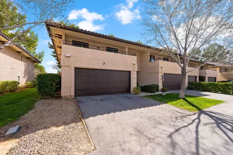 Exterior - 208 Eagle Ln, Palmdale, CA 93551 photo 3 of 16