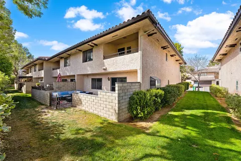 Exterior - 208 Eagle Ln, Palmdale, CA 93551 photo 16 of 16
