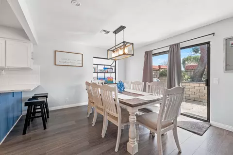 Dining - 208 Eagle Ln, Palmdale, CA 93551 photo 2 of 4