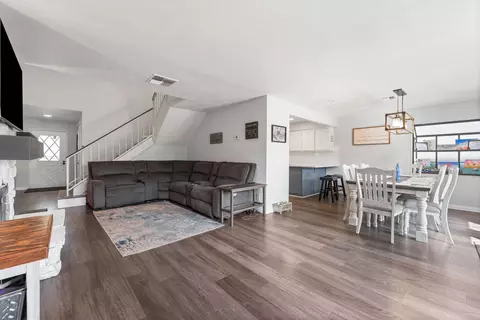 Living - 208 Eagle Ln, Palmdale, CA 93551 photo 4 of 4
