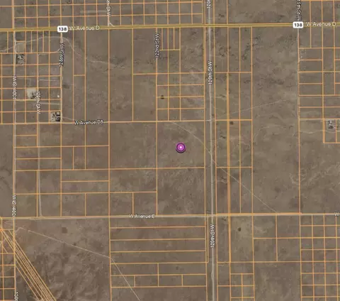 120 Th West Ave D8, Lancaster, CA 93536