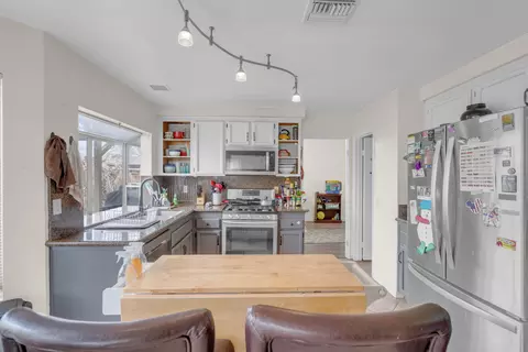3445 Bromley Ct, Palmdale, CA 93551 photo 9
