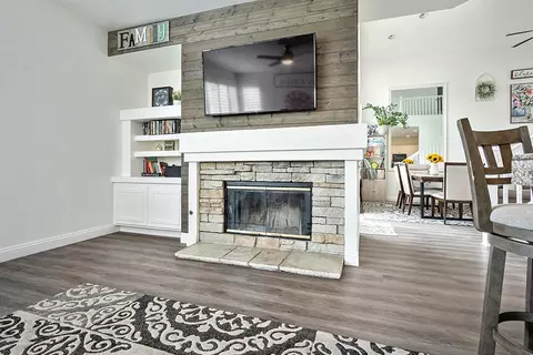 Living - 30414 Sequoia Ct, Castaic, CA 91384 photo 7 of 8