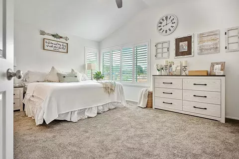 Bedroom - 30414 Sequoia Ct, Castaic, CA 91384 photo 6 of 8