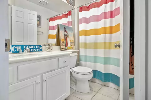 Bath - 30414 Sequoia Ct, Castaic, CA 91384 photo 2 of 5