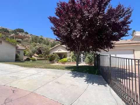 40239 Maestro Ln, Palmdale, CA 93551