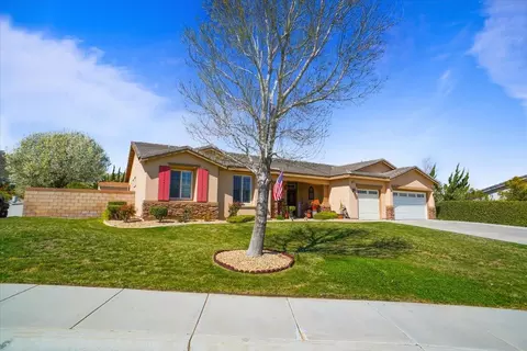 40737 55th W St, Palmdale, CA 93551