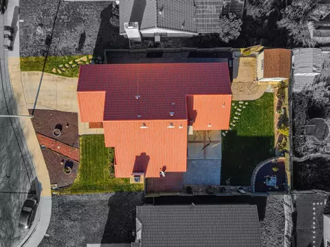 View/Area - 1621 Crestview Ct, Lancaster, CA 93535 photo 5 of 5
