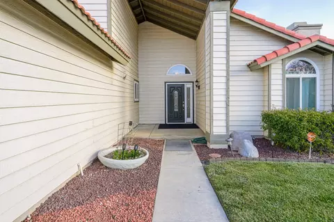 Other - 1621 Crestview Ct, Lancaster, CA 93535 photo 2 of 8
