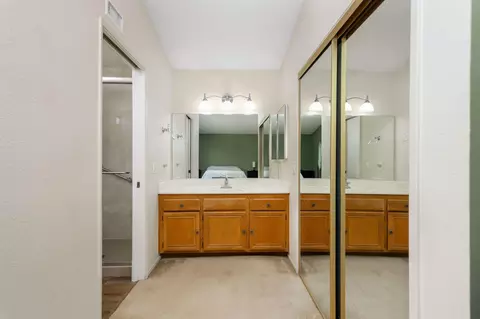 Bath - 1621 Crestview Ct, Lancaster, CA 93535 photo 1 of 3