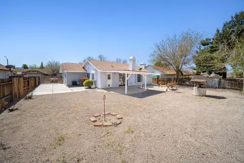 Exterior - 4103 Adobe Dr, Palmdale, CA 93552 photo 4 of 4