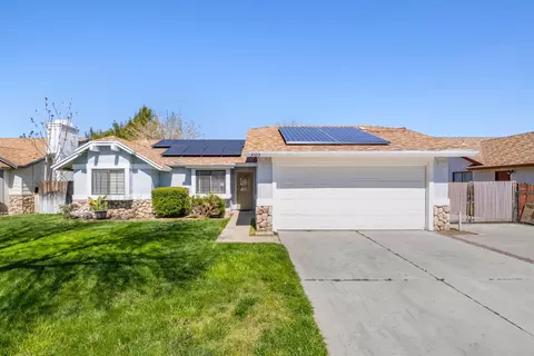 4103 Adobe Dr, Palmdale, CA 93552
