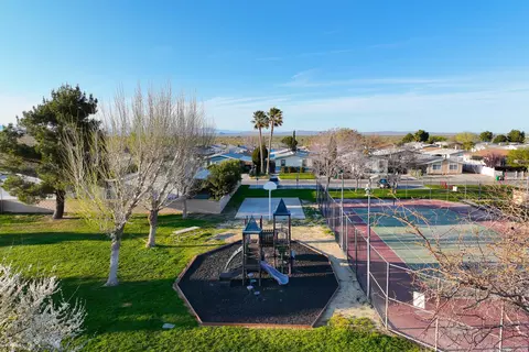 45465 25th St E #180, Lancaster, CA 93535 photo 21