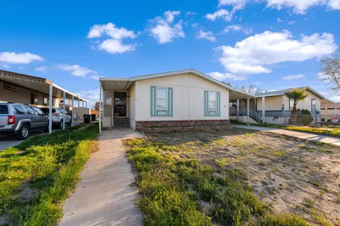 45465 25th St E #180, Lancaster, CA 93535 photo 3