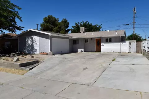 45481 Foxton Ave, Lancaster, CA 93535